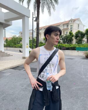 Pornpawit Putthisethakul Instagram - Feel the SUN and know how hot it is , like feel the confidence and know how cool it has 🔥😎😁 #BeAthletic #StrongManAlways #BeYourOwnGreatness