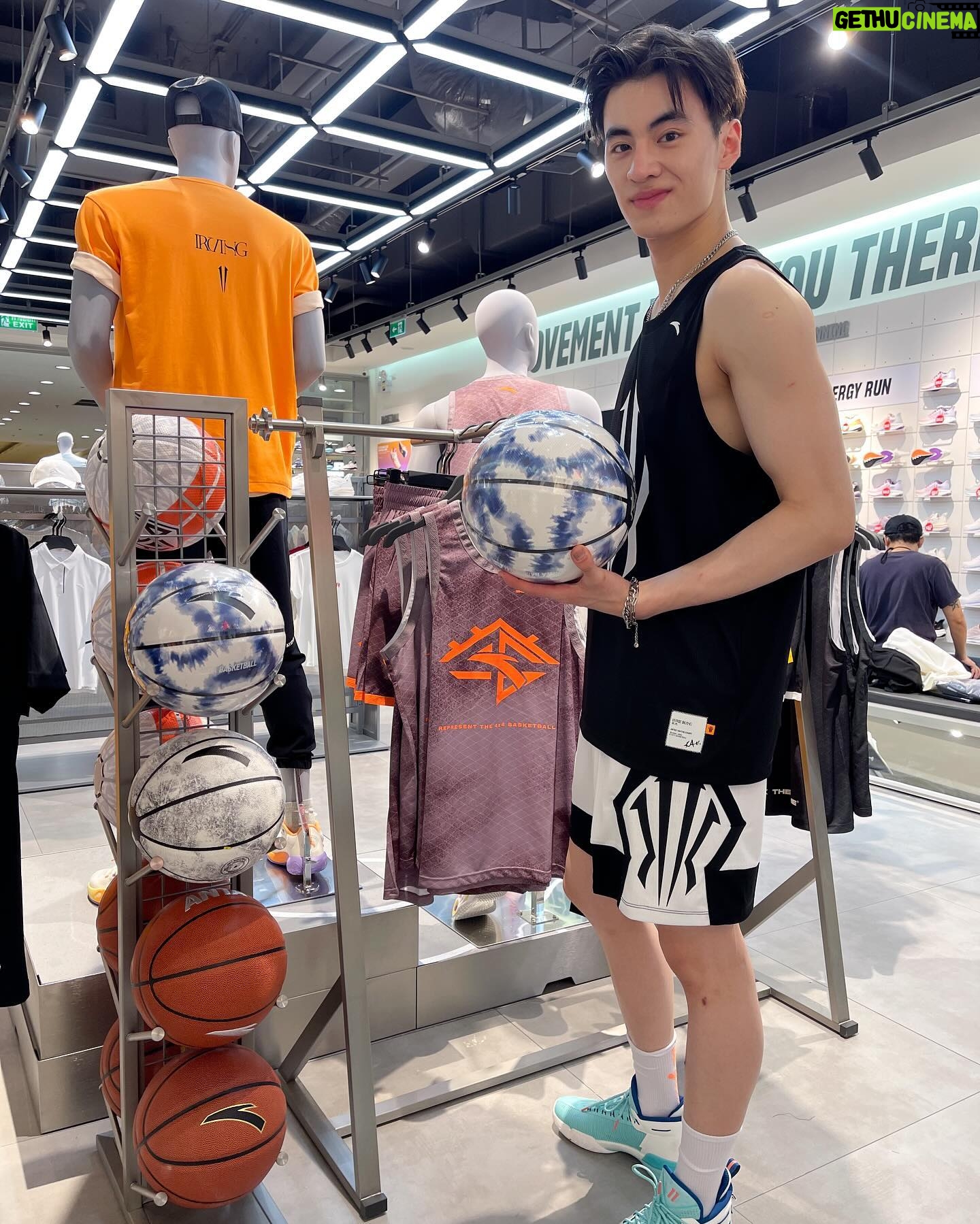 Pornpawit Putthisethakul - 1.5K Likes - Hey Guys!!! , Now ANTA shop in Thailand has now opened since 17 May 2024 at Future Park Rangsit … Never forget to shopping here 😎🏀 #ANTA #ANTAThailand #LetsGoTH #KeepMoving