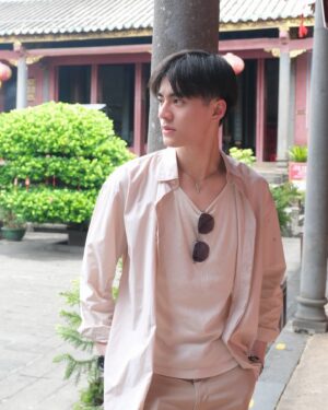 Pornpawit Putthisethakul Instagram - I tell myself everyday : Be Better in all behavior that might crash someone’s feeling 😎😍 #BeBetterVersionOfYourself #ChinaTravel #放假放假