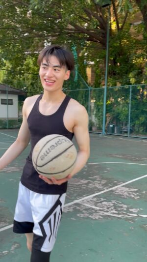 Pornpawit Putthisethakul Instagram - Vibes chilling with The thing I’ve loved so much !😍🥰 
#LiveLaughLove #SmileMoreWorryless #BallisLife