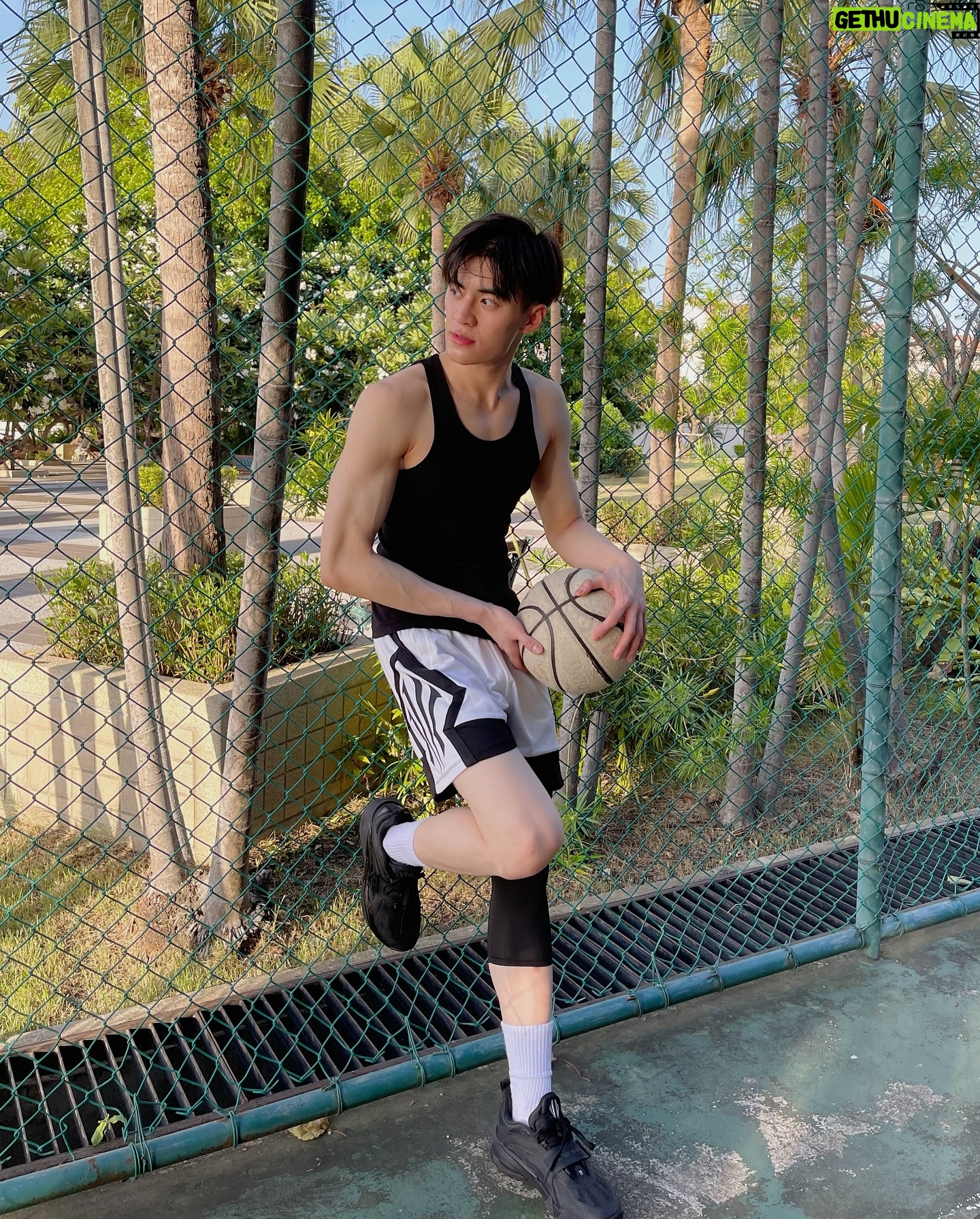 Pornpawit Putthisethakul - 3.7K Likes - ✨ **KAI 1** ครั้งนี้กลับมาในลุคสีดำ **TRIPLE BLACK** สุดคูล! 😎
ลิมิเต็ดแบบเฉพาะตัว ใครอยากมีสไตล์โดดเด่น ไม่ซ้ำใคร รีบเลย! ของมีจำนวนจำกัด! 🚀
🔥 **อยากเท่ห์แบบไม่เหมือนใคร?** คลิกเลย! ➡️
https://forms.gle/XVhVRV5bk4QJPj9u5) 🔥
⏳ **หมดแล้วหมดเลยนะครับ!!
#ANTA #ANTAThailand
#KeepMoving #LetsGoTH
@kyrieirving #KyrieIrving #ไครี่เออร์วิง #KAI1