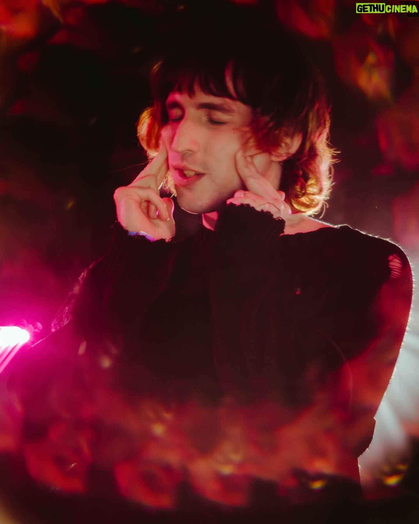 Porter Robinson - 28.6K Likes - THIS SEEMS LIKE IT’S ITS EVEYTHING TO ME