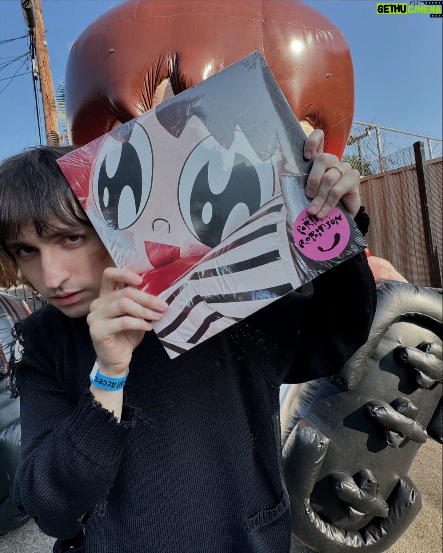Porter Robinson - 48.4K Likes - MY THIRD ALBUM “SMILE! :D” IS OUT EVERYWHERE NOWWW!!! FIRST AND FOREMOSTTT thank you so much to my fans for riding for me and for being the perfect muse for an entire album — u gave me something to write about. Thank you for caring, thank you for being interested and for tuning in to my many many different visions over the years. Big thanks to @wearewavedash on the mix and some co-production, to @jamesivy and @thefrostchildren and my whole team, @mikeyfreedomhart the goat, and thank you to PORTER ROBINSON I am your biggest fan.
