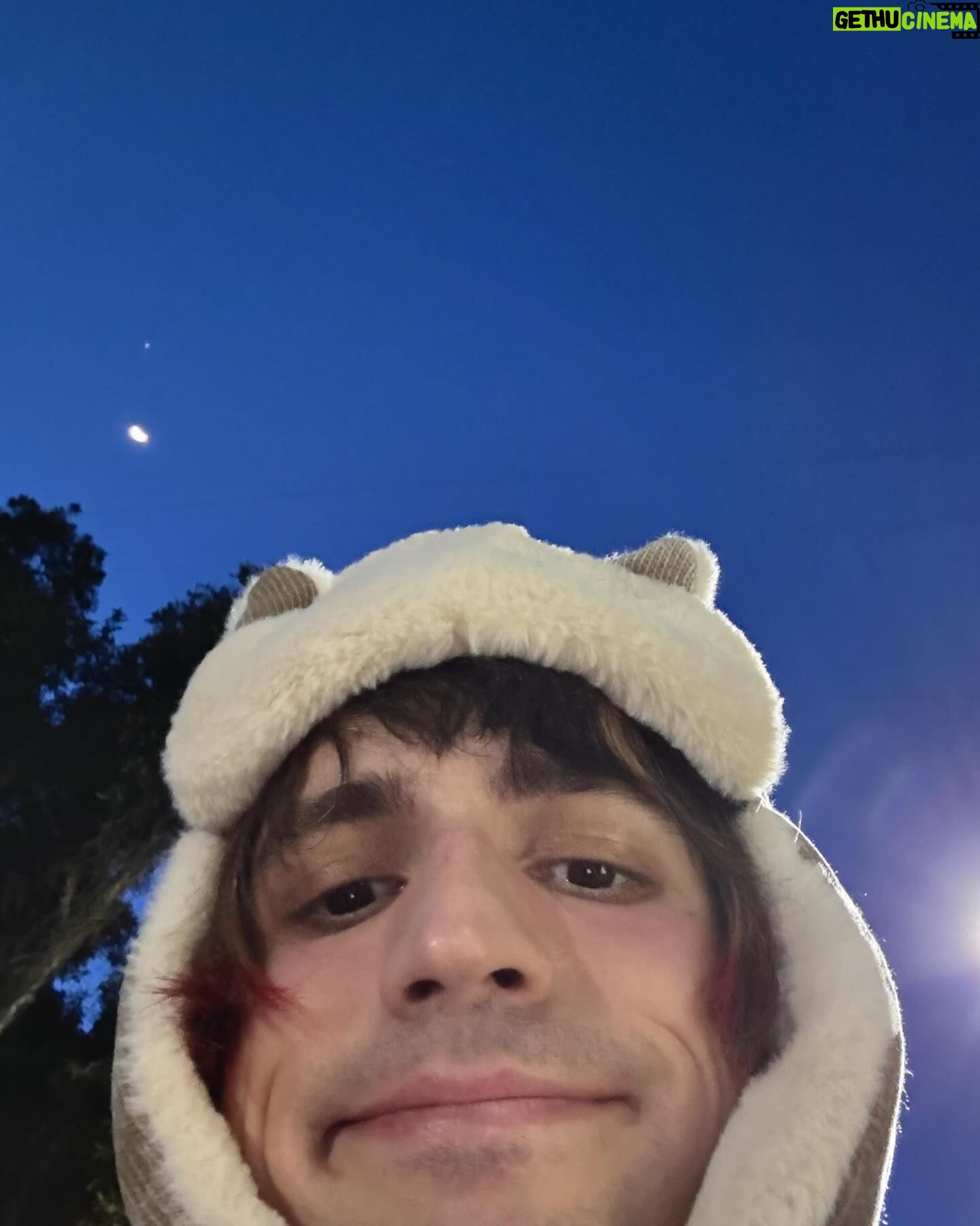 Porter Robinson - 22.3K Likes - album out in 5 days i should probably drop the tracklist huh ..