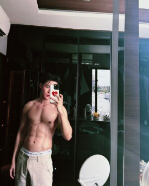 Pranapong Khaisang Instagram - 🤍❤️