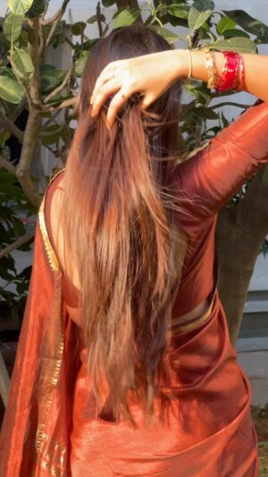 Pranavi Manukonda Instagram - This music ✨♥️

#yemayachesave #love #saree #traditional #instagood #reels #instagram