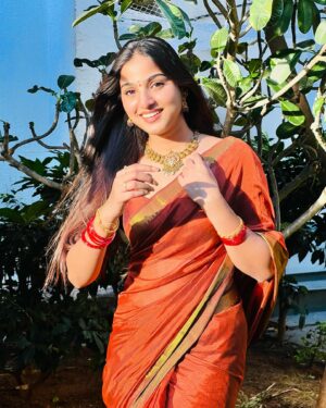 Pranavi Manukonda Instagram - విజయదశమి శుభాకాంక్షలు ✨♥️

#festival #saree #love #traditional #instagram #instadaily #instagood