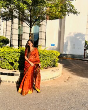 Pranavi Manukonda Instagram - విజయదశమి శుభాకాంక్షలు ✨♥️

#festival #saree #love #traditional #instagram #instadaily #instagood