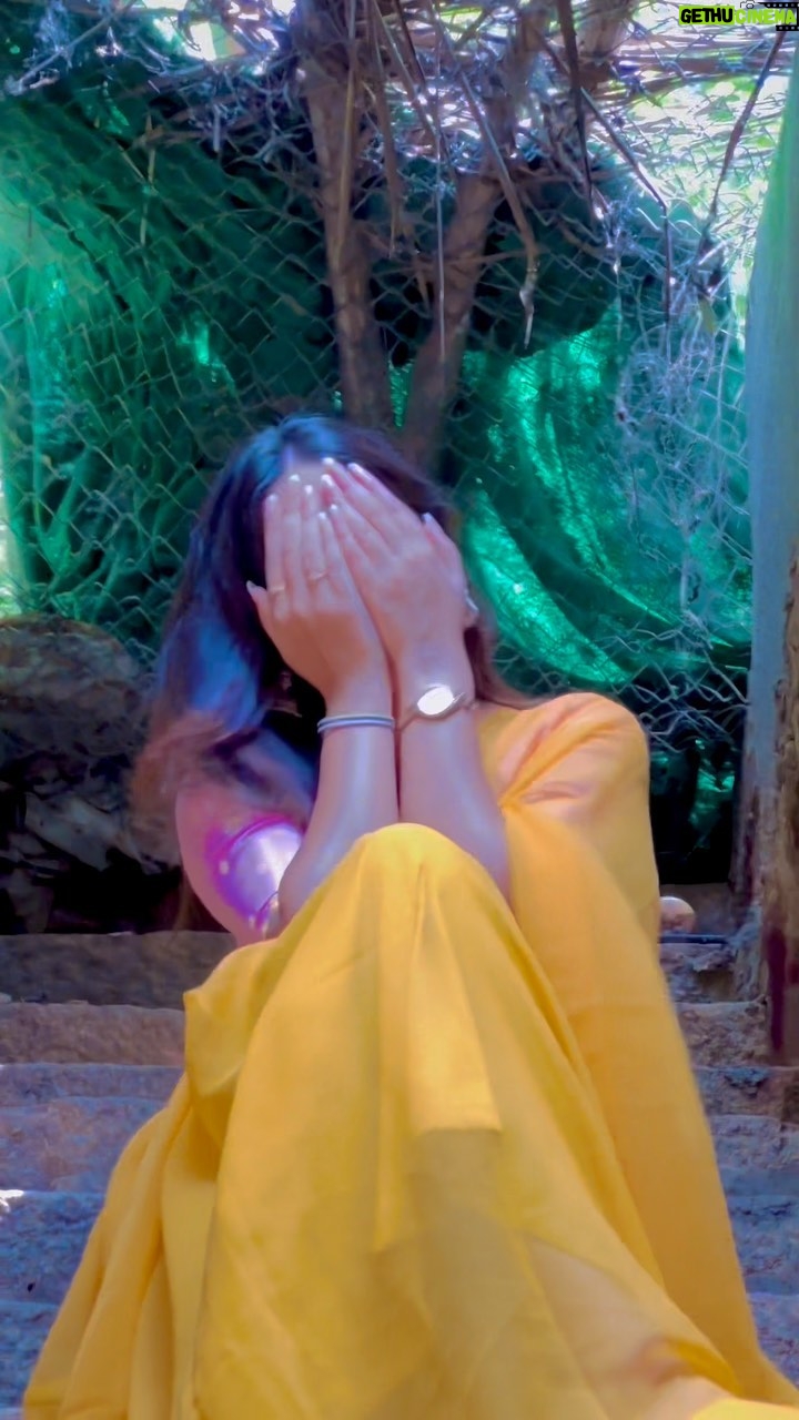 Pranavi Manukonda - 109.2K Likes - 🥰💕
Wearing: @elegant_threads_by_salma
VC: @_mr_reddy._