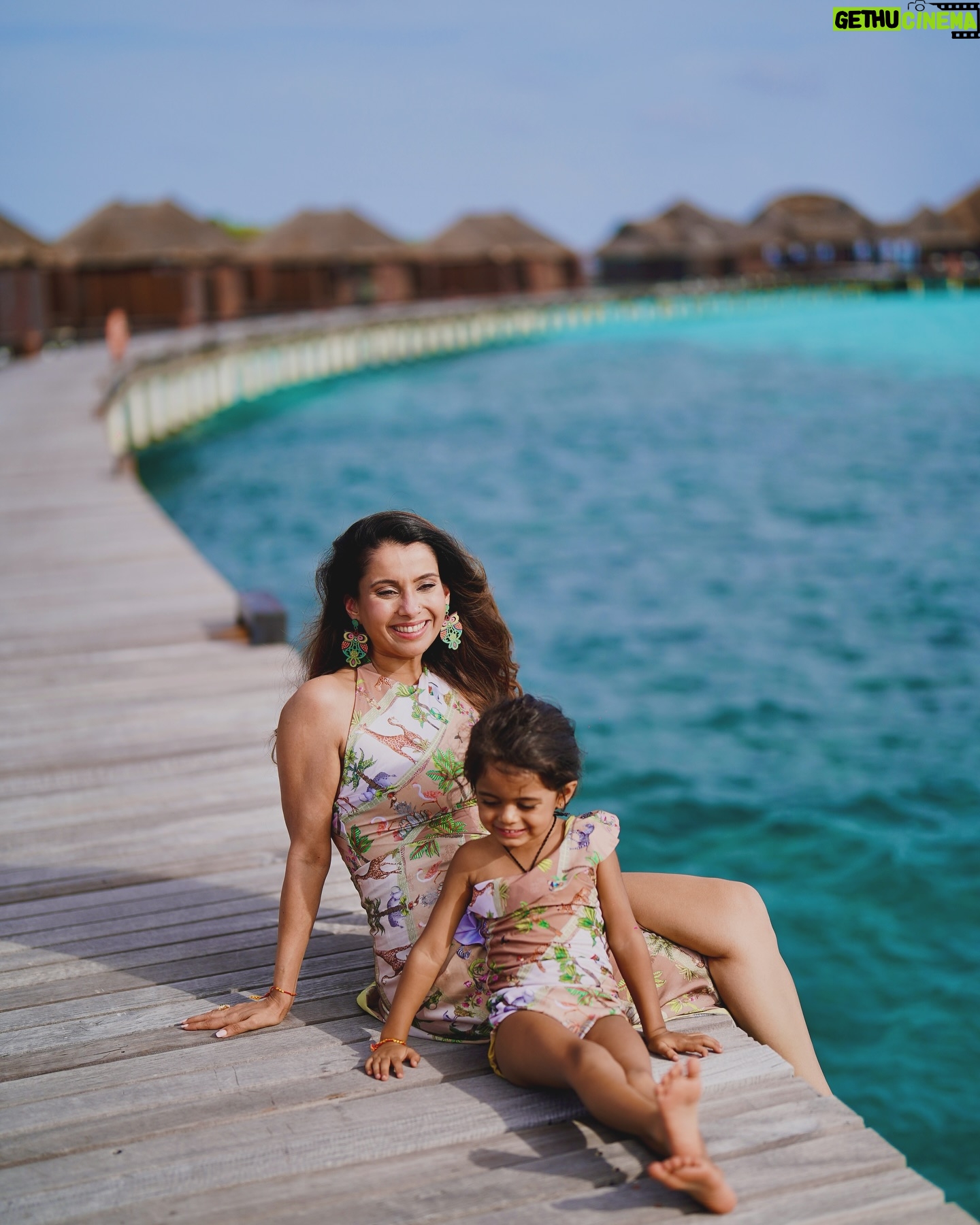 Pranitaa Pandit - 23.3K Likes - Happy 4th birthday to the light of my life! 🌟 Every moment, every heartbeat, every bit of me revolves around you, my precious girl. There’s no greater joy than seeing your smile; it’s worth more than anything in this world. Your happiness is my ultimate treasure, and I am endlessly grateful for every beautiful day with you. I love you beyond words, my life. 💖
@anysshapanditt