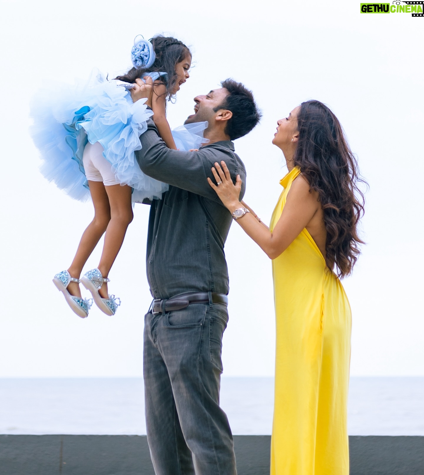 Pranitaa Pandit - 25.4K Likes - Happy Birthday to my little star! @anysshapanditt 🌟 Every year with you is a treasure of precious moments, laughter, and endless love. Watching you grow has been the greatest joy of my life. Here’s to another year of beautiful memories together! 🎂🎉
📸- @memoriesbyvedant
Anysha’s Dress - @devykids
#HappyBirthday #MomentsToTreasure #BirthdayLove #GrowingUpFast #BlessedMoments #FamilyFirst