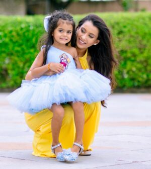 Pranitaa Pandit Instagram - Happy Birthday to my little star! @anysshapanditt 🌟 Every year with you is a treasure of precious moments, laughter, and endless love. Watching you grow has been the greatest joy of my life. Here’s to another year of beautiful memories together! 🎂🎉 

📸- @memoriesbyvedant 
Anysha’s Dress - @devykids 

#HappyBirthday #MomentsToTreasure #BirthdayLove #GrowingUpFast #BlessedMoments #FamilyFirst