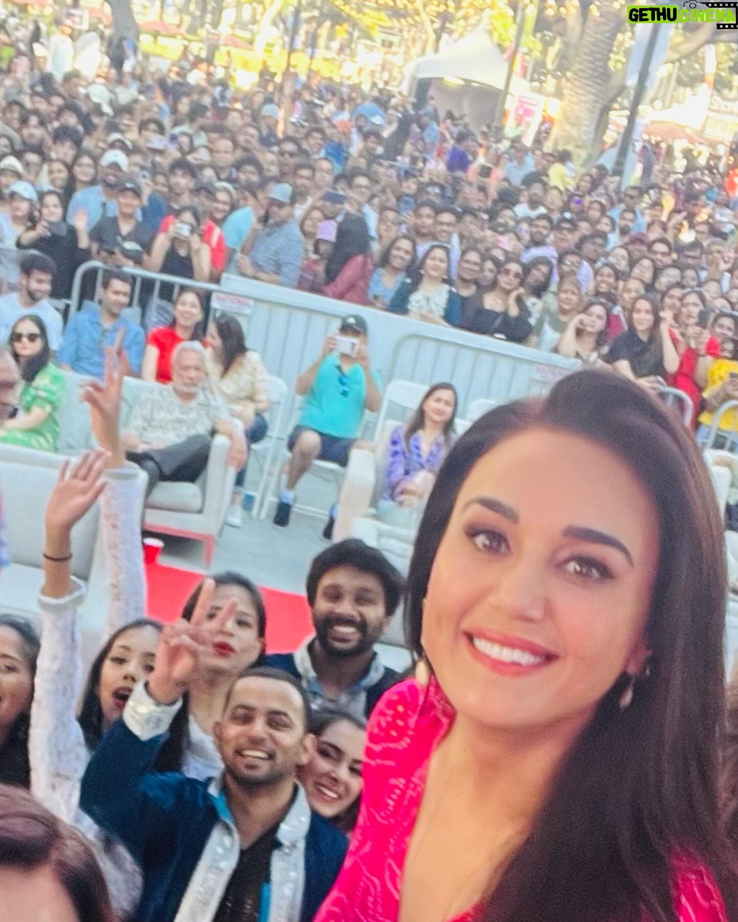 Preity Zinta - 607.1K Likes - A few more pictures from the Taste of India Festival in San Jose ❤️💕🇮🇳🇺🇸💫. #food #happiness #laughter #desiswag #ting