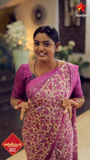 Premi Viswanath Instagram - When will our Deepa ma’s  problems go away and when will she finally smile. Do u all want to know? Watch this video to find out. #Karthikadeepam #StarMaa