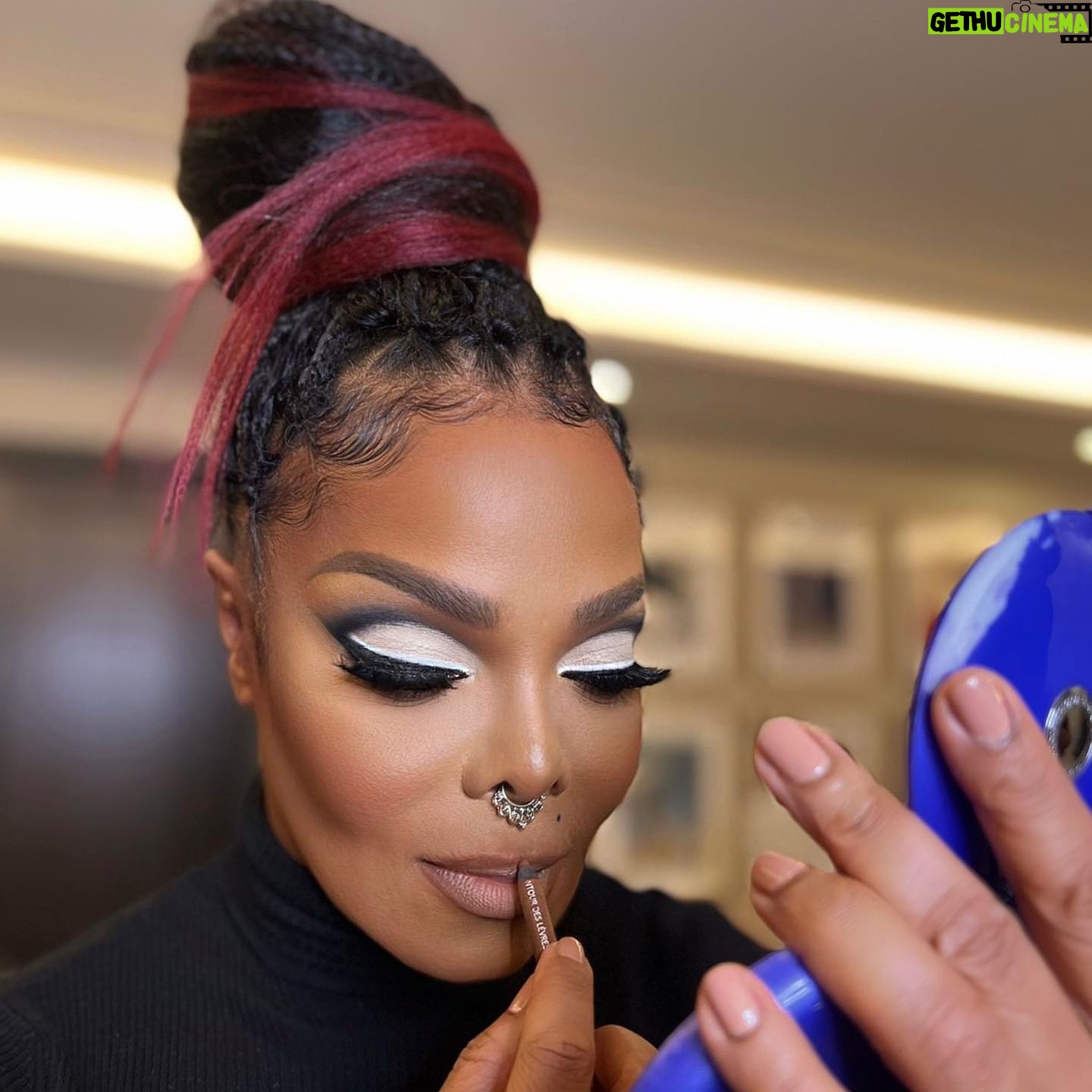 Preston Meneses - 8.4K Likes - ❤️🤍🖤 @janetjackson #prestonmakeup