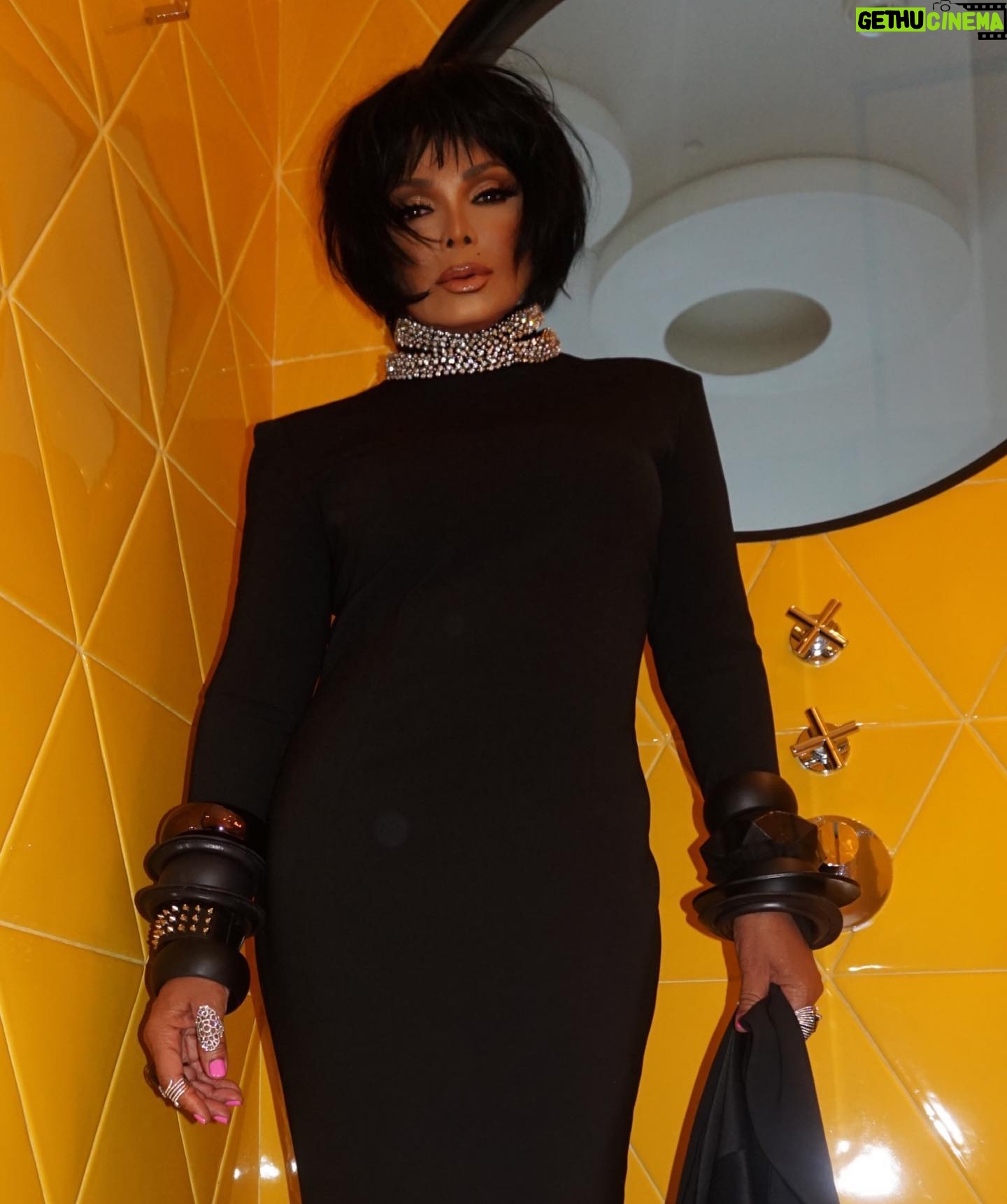 Preston Meneses - 4.7K Likes - 👑 @janetjackson