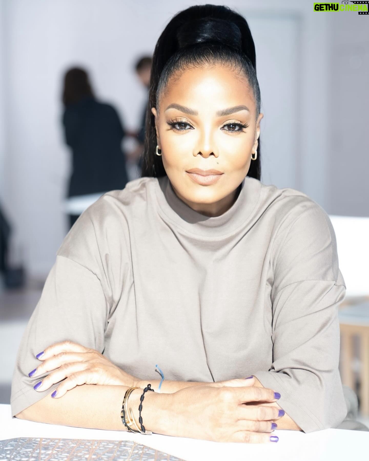 Preston Meneses - 2.6K Likes - šÆšµ Tokyo moments with @janetjackson #prestonmakeup #japan #tokyo