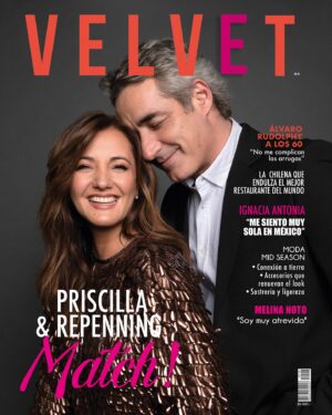 Priscilla Vargas Instagram - ¡Nueva edición! “Sabemos la fantasía que existe sobre nosotros”

Es el match perfecto de las mañanas, la pareja que logró sacar al matinal “Tu día” de Canal 13 del cuarto lugar y llevarlo a un inédito liderazgo que se pelea centésima a centésima entre Canal 13, Mega y CHV. Esta dupla de periodistas, amigos por más de 20 años, juega con la idea de un romance a los 50. “Nos hemos acompañado en las buenas y en las malas”, dicen. “Trabajamos en ser la mejor pareja televisiva”, agregan @pri.vargas.a y @joserepenning. 

También en esta edición, actualidad, entrevistas, realeza, tendencias en belleza, moda, viajes, mundo foodie, el horóscopo de Pedro Engel y mucho más.

Lee la entrevista completa en la nueva edición de Revista Velvet. Suscríbete y/o consigue tu revista impresa o edición digital en tienda.revistavelvet.cl.

Fotos Daniel Gil @dan_g_rod 
Entrevista por Claudia Guzmán V. @claudiaguzman_v 
Styling Ita Pavissich @itapavissich 
Maquillaje Gabriela Arévalo @gabiarevalove 
Dirección de arte Romina Meier @rominamei 
Producción general Carolina Lazo @carolazog 
Asistente de foto Víctor Arellano @_vitorius 

*En circulación desde el 6 de septiembre
