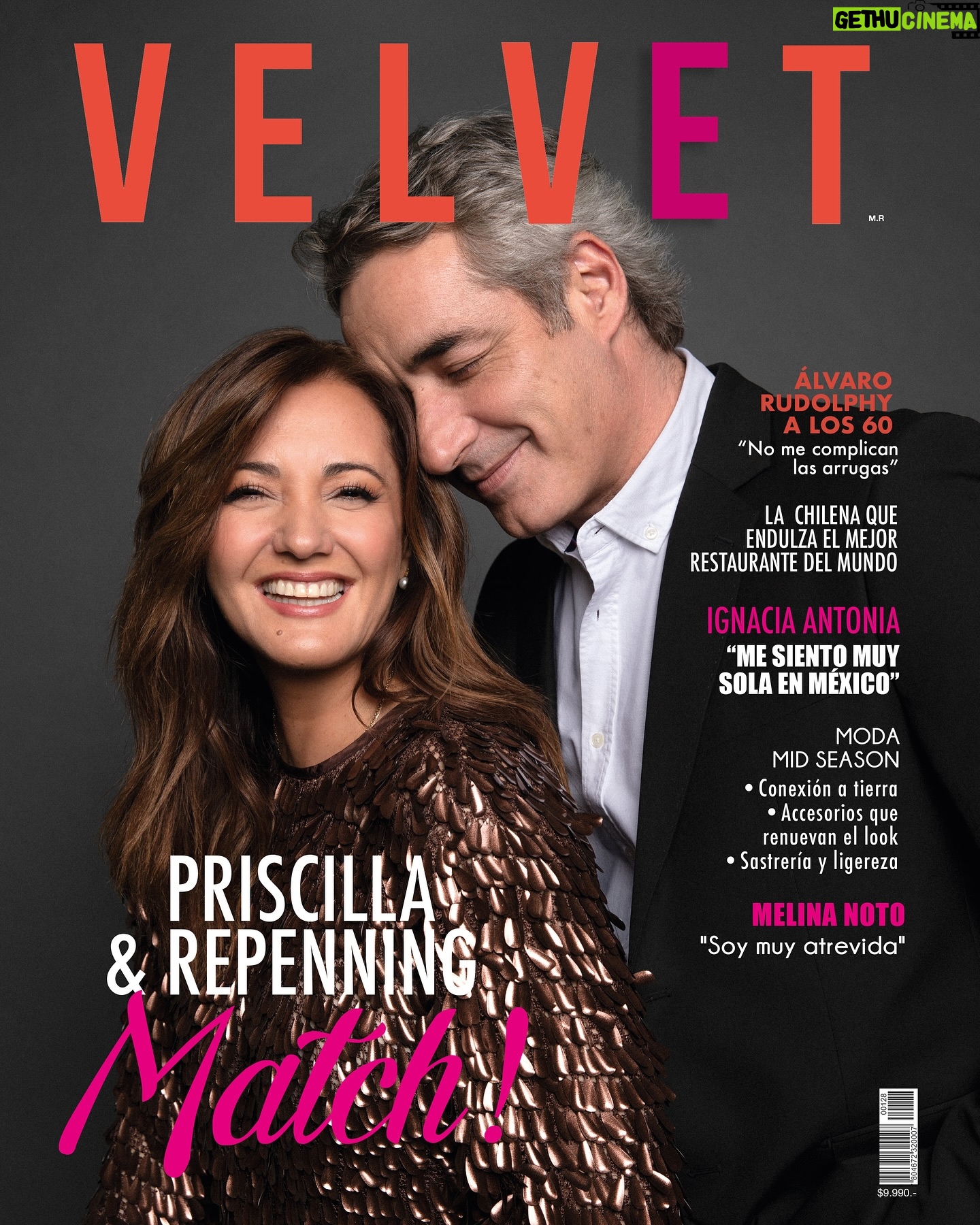Priscilla Vargas - 30.3K Likes - ¡Nueva edición! “Sabemos la fantasía que existe sobre nosotros”
Es el match perfecto de las mañanas, la pareja que logró sacar al matinal “Tu día” de Canal 13 del cuarto lugar y llevarlo a un inédito liderazgo que se pelea centésima a centésima entre Canal 13, Mega y CHV. Esta dupla de periodistas, amigos por más de 20 años, juega con la idea de un romance a los 50. “Nos hemos acompañado en las buenas y en las malas”, dicen. “Trabajamos en ser la mejor pareja televisiva”, agregan @pri.vargas.a y @joserepenning.
También en esta edición, actualidad, entrevistas, realeza, tendencias en belleza, moda, viajes, mundo foodie, el horóscopo de Pedro Engel y mucho más.
Lee la entrevista completa en la nueva edición de Revista Velvet. Suscríbete y/o consigue tu revista impresa o edición digital en tienda.revistavelvet.cl.
Fotos Daniel Gil @dan_g_rod
Entrevista por Claudia Guzmán V. @claudiaguzman_v
Styling Ita Pavissich @itapavissich
Maquillaje Gabriela Arévalo @gabiarevalove
Dirección de arte Romina Meier @rominamei
Producción general Carolina Lazo @carolazog
Asistente de foto Víctor Arellano @_vitorius
*En circulación desde el 6 de septiembre