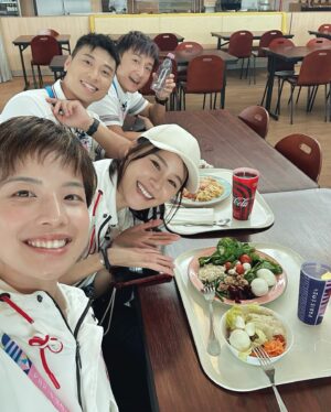 Priscilla Wong Instagram - 奧運第一回，
14小時機程，
一落機直接開始工作，
作為奧運新丁，帶點緊張，帶點興奮。
感謝每一位運動員，
讓我們有機會為你們而期待💪🏻

鳴謝小方把我睡夢中的雙下巴
拍得這樣放鬆而放肆🤟🏻
繼續努力
#🌈