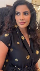 Actress Priya Anand HD Photos and Wallpapers January 2025