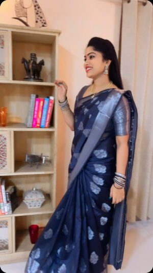 Priya Joe Instagram - 🫰🏻😍✨🌿♥️🌿✨😍🫰🏻
.
.
🌿😍😘💛👸🏻♥️🤴🏻💛😘😍🌿
.
.
#♥️ #200 #k #followers #instagram #thankful #happy #feelings #my #favorite #song #tamilsongs #thursday #vibes #loveit #cute #pink #baby #instadaily #true #heart #instagram #priyajoe7 #reels #always #behappy #positivevibes #staysafe😇