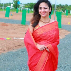 Priya Prince Instagram - ❤️❤️❤️
…
…
…
…
Saree from @rktextilessarees