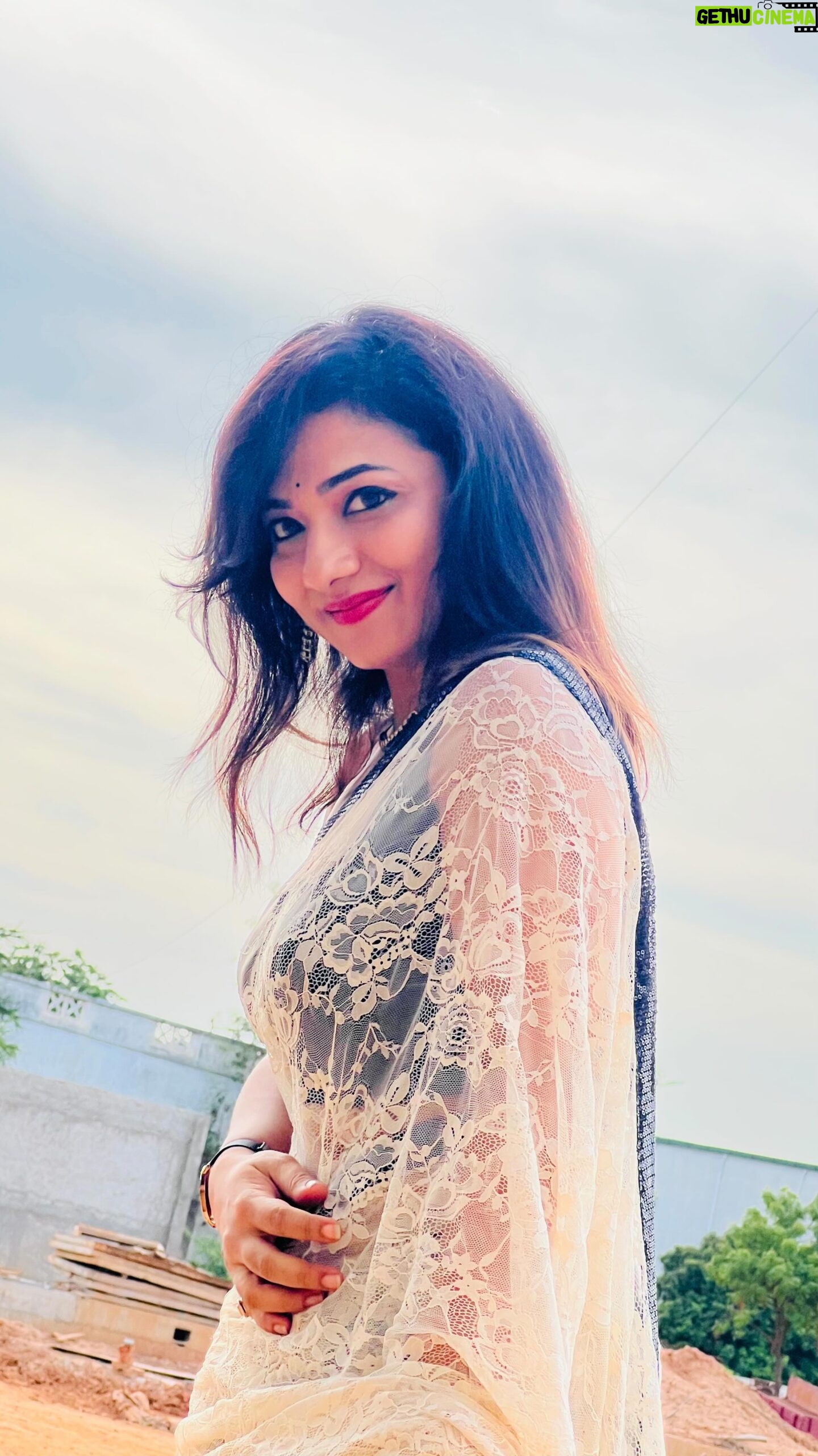 Priya Prince - 1.7K Likes - Everyone can admire but few has good eyes 🧐
Photography
@aravish_glitzy ❤️
…
…
…
…
…
#reelsinstagram #photo #trending #song #tamil #love
#saree #sareefashion #health #healthy