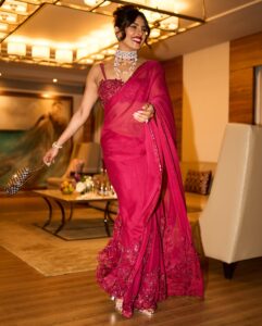 Actress Priyanka Chopra HD Instagram Photos and Wallpapers August 2024
