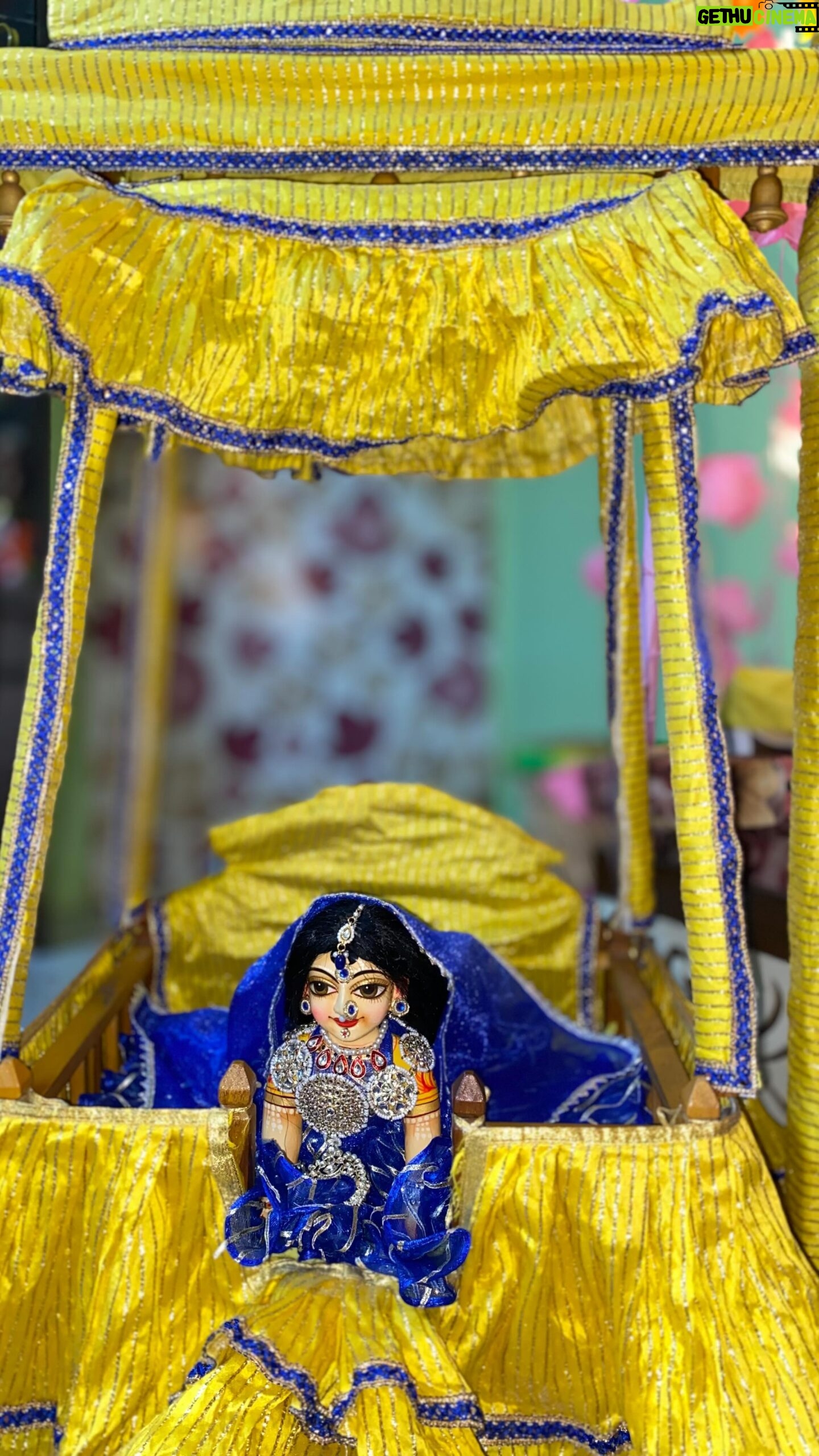 Priyanka Pandit - 4.4K Likes - Pyariju ke liye savan ka jhula 😍