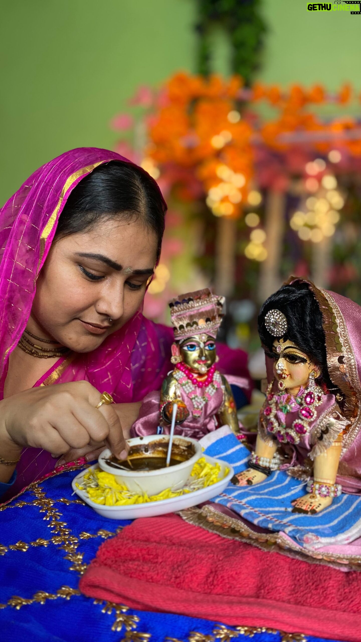 Priyanka Pandit - 4.3K Likes - Lado ki teej ki mehandi 😍