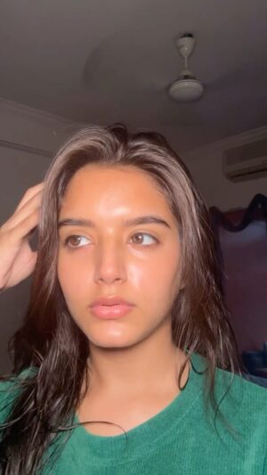 Priyanshi Yadav Instagram - aasa kooda🦚

🪄: @adityabhandarkarr