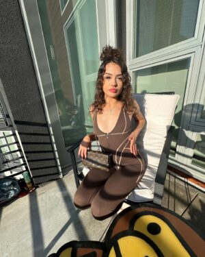 Prymrr Instagram - pretty n petite
