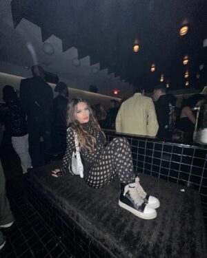 Prymrr Instagram - don’t u love me, u too cute to trust me ♡︎