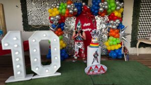 Psycho Clown Instagram - Un pequeño Psycholoco celebró sus 10 años con un traje completo de @psicopatadelringof 🤘🏻🤡, recuerda que todos puedes conseguir el tuyo , hechos a la medida ,disponibles !!!🤘🏻😲