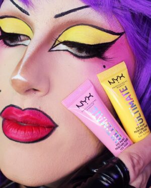 Pythia Instagram - Bonne Fierté à tous! Découvrez ce maquillage que j’ai créé à l’aide de la nouvelle collection fierté de NYX Professional Makeup, les Ultimate Eye Paints! J’ai utilisé les teintes ‘Coming out Fierce,’ ‘Sun Gaze,’ et ‘Calling all Allies’! Obtenez le vôtre maintenant chez PJC!

@nyxcosmetics_canada #nyxcosmetics #Pride #MakeupHasNoGender #PaintYourOwnStory #ad @pjcjeancoutu