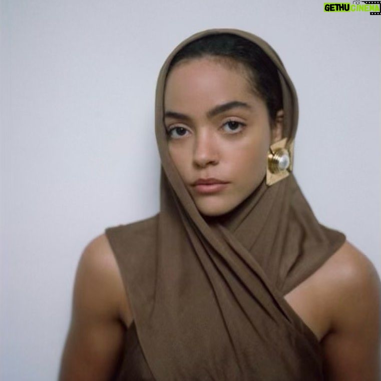 Quintessa Swindell - 24.5K Likes - By @kobewagstaff for @cultured_mag . 🤍🌸