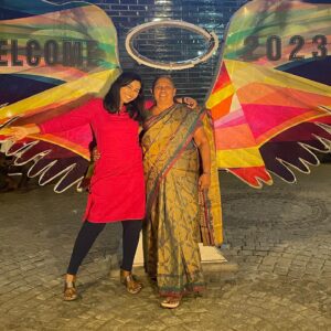 RJ Ananthi Instagram - தோழியாக தாயும்,
தாயாக தோழியும்! 
என்ன வாழ்க்க டா❤️❤️❤️