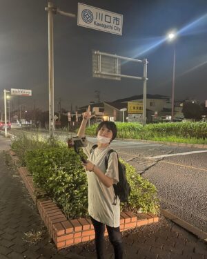 RaMu Instagram - 誕生日になりました！
24歳最後に、埼玉県越谷市から渋谷まで歩く生配信で追い討ちかけました！

めちゃくちゃからだ痛いですが、今日は渋谷TSUTAYAで14:00~写真集発売イベントです！
飛び入り参加歓迎なのでぜひ！

写真集、Amazonと同じ値段なのに今日来るとサイン付き＆RaMuから直接手渡しなので絶対来た方がいいです‼️