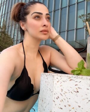Raai Laxmi Instagram - Go where u feel most alive 🏊‍♀️❤️🧿 
#WaterBaby 🧜🏻‍♀️ #MyHappyPlace 🧿