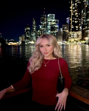 Rachael Evren Instagram - Just a girl taking on the world in a mini black skirt 🖤