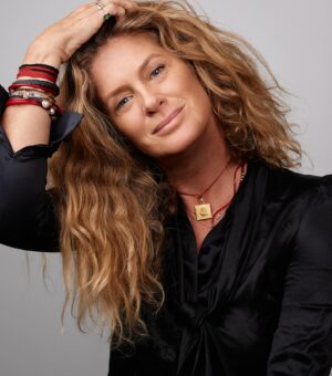 Rachel Hunter Instagram - Since entering the public eye in the ‘90s, Rachel Hunter has worked extensively in film and television, graced the covers of the world’s most famous magazines - including Vogue, Elle and Sports Illustrated - and now trains and teaches extensively in the realms of yoga and meditation.

She’s undoubtedly one of Aotearoa’s favourite daughters and, like any member of the whānau, you miss them if they’re away too long. 

Frank is bloody chuffed to be working with ‘Our Rach’ and we’re looking forward to seeing lot more of her around here.