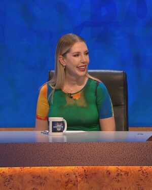 Rachel Riley Instagram - New series of 8 out of 10 Cats Does Countdown incoming! Starts tonight 9pm @channel4, don’t miss it 🤩 #comedy