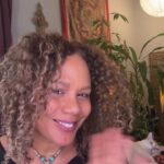Rachel True