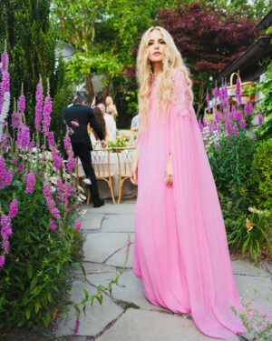 Rachel Zoe Instagram - A few of my summer looks so far what is your favorite ?? Swipe ➡️