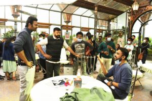 Radha Krishna Kumar Instagram - Hello all!! Here are some working stills of our darlings #Vikramaditya and #Prerana from #radheshyam !! Let’s all stay low to come back stronger🤗🤗