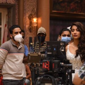 Radha Krishna Kumar Instagram - Hello all!! Here are some working stills of our darlings #Vikramaditya and #Prerana from #radheshyam !! Let’s all stay low to come back stronger🤗🤗