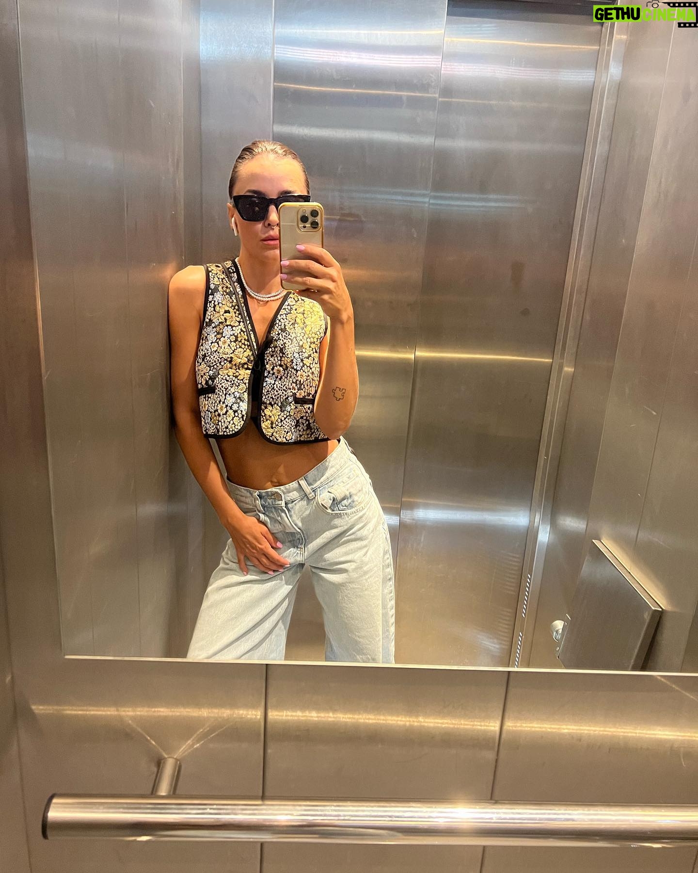 Radka Třeštíková - 6.1K Likes - miluju tě, ale na chvíli jdem zas od sebe, ofino🥺
