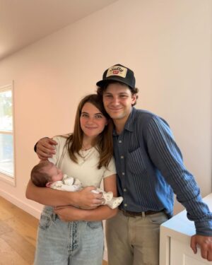 Raegan Revord Instagram - Auntie Rae 🤝 Emma Rae 🎀