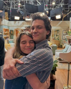Raegan Revord Instagram - Georgie and Mandy’s First Marriage first taping. Loved seeing so many of my YS family. ❤️